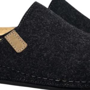 373-as-ferfi-doss-gyapju-papucs-fekete-271964.png 373-as-ferfi-doss-gyapju-papucs-fekete-271964.png
