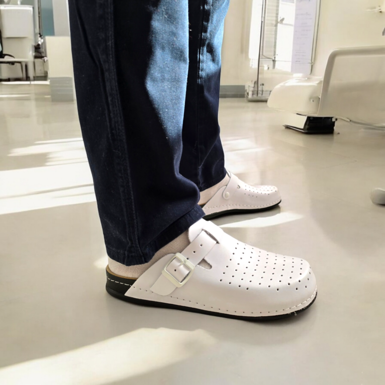 8001-es-ferfi-dr-feet-bor-papucs-feher-901487.png 8001-es-ferfi-dr-feet-bor-papucs-feher-901487.png